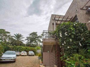 Mutungo 2 bedrooms investment apartment for sale