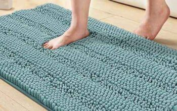 Fluffy door mats