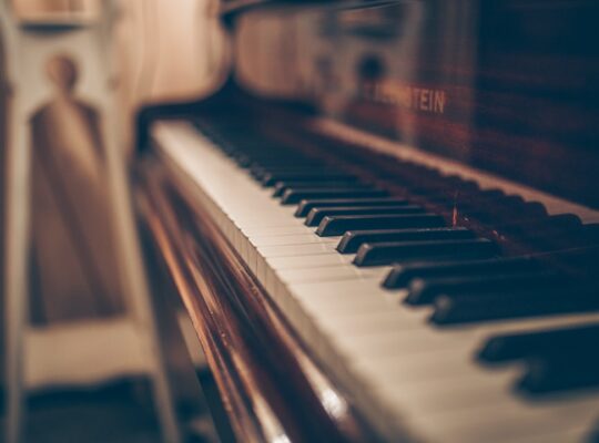 Should You Rent or Buy Your First Piano?