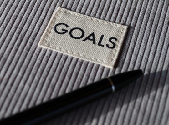 Goal Setting: How to Set Achievable Milestones for Continuous Progress